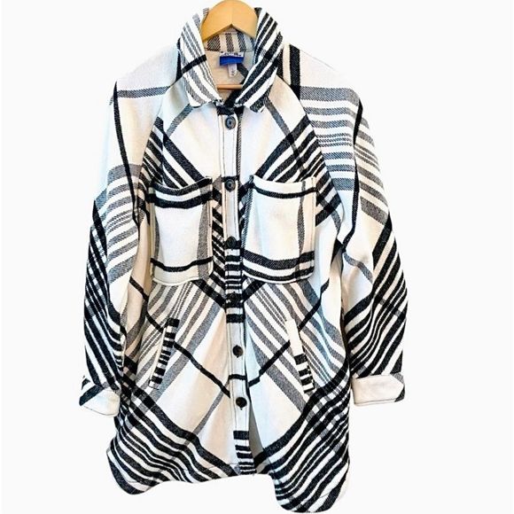 Future Collective B&W Shirred Plaid Flannel Shacket L - Picture 2 of 6